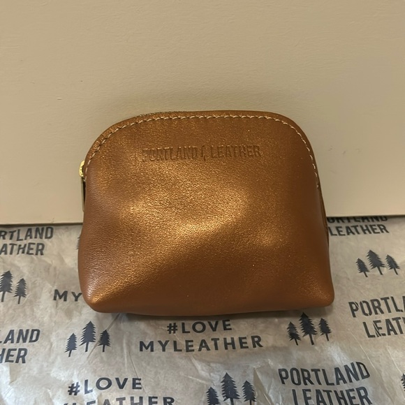 Portland Leather Luna Pouch - Picture 2 of 5